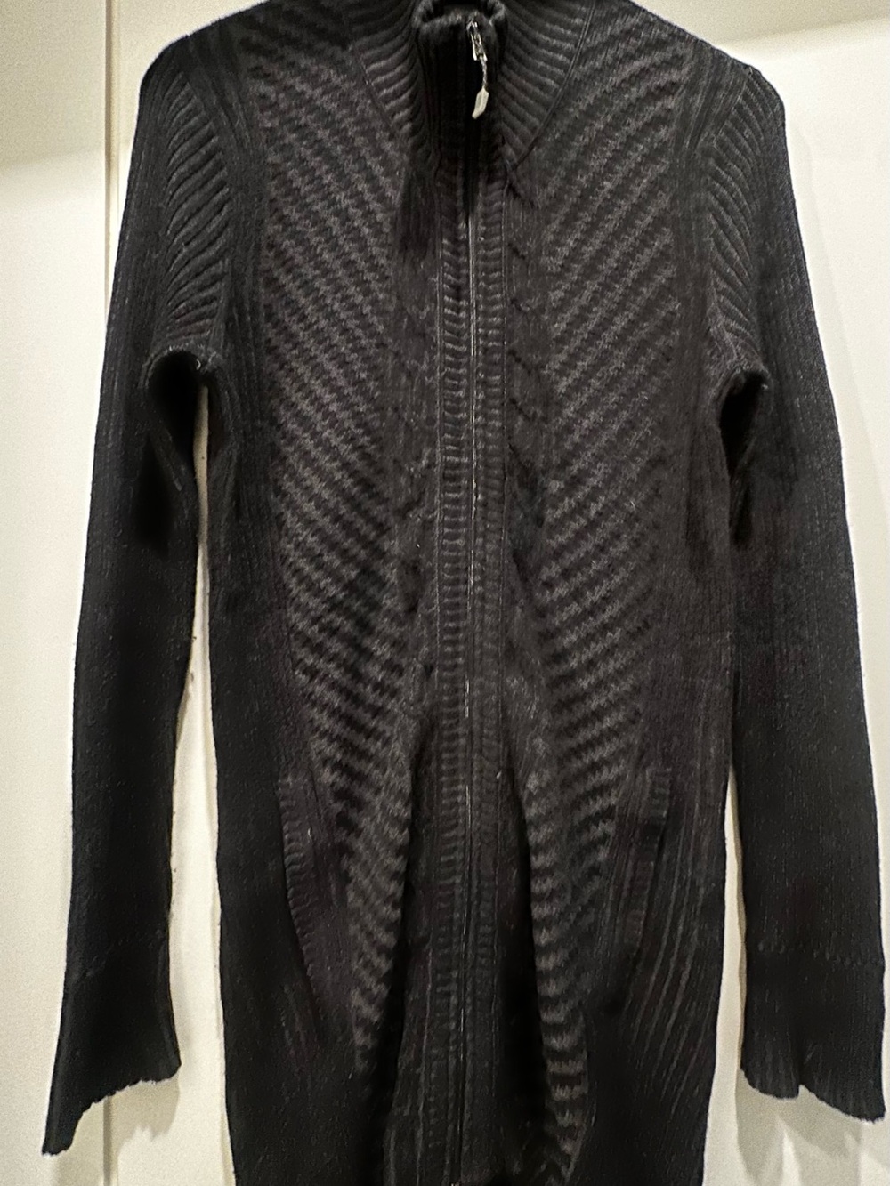 Eddie Bauer Black Women’s Full-Zip long Rib Knit Sweater